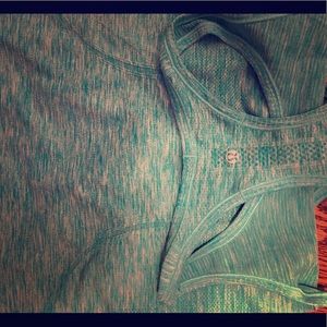 Teal lululemon tank